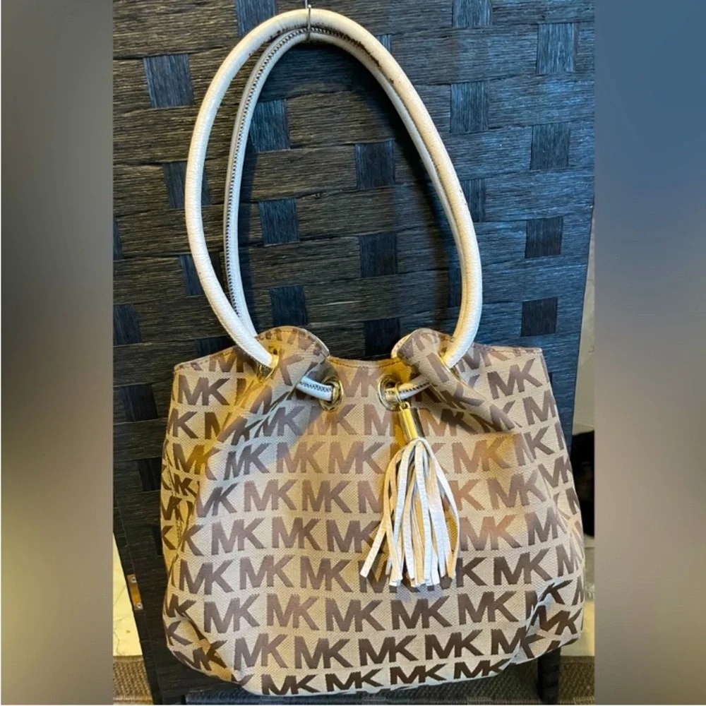 MICHAEL KORS Signature Jacquard Brown/Tan/Vanilla Handbag, GUC